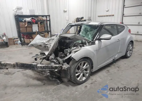 2016 Hyundai Veloster z USA, uszkodzony, nr VIN KMHTC6AD9GU263272